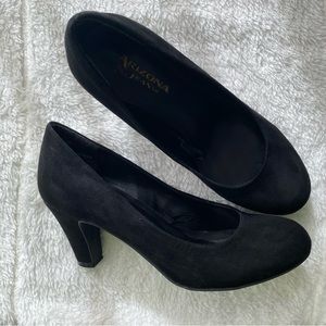 2.5” Black Suede Pump Heels